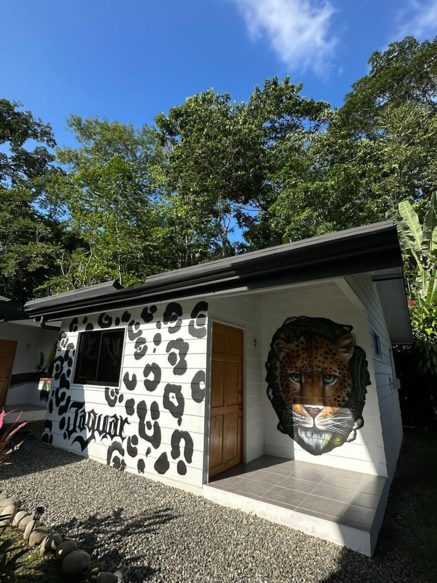 Bungalows Sloth 만사니요 외부 사진
